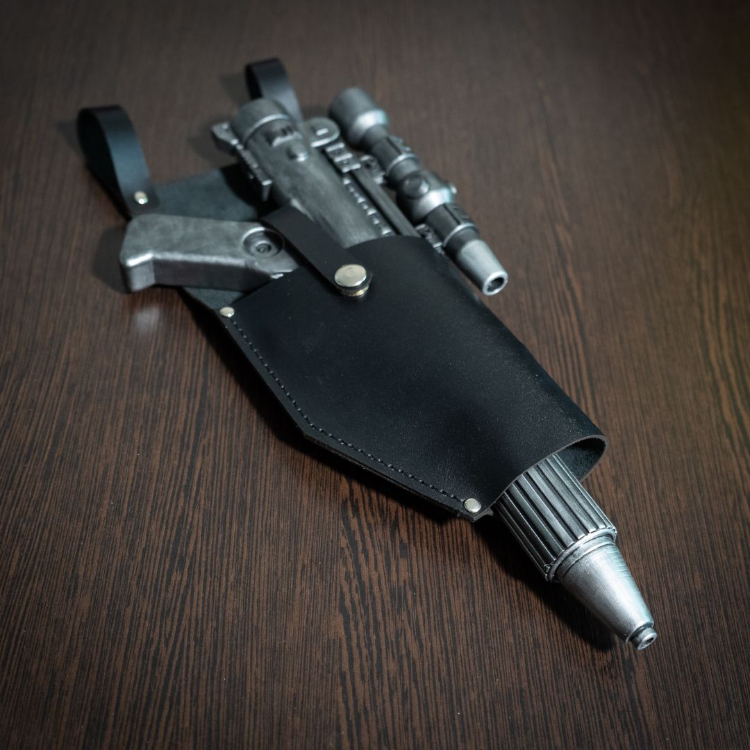 DH-17 blaster pistol with leather holster