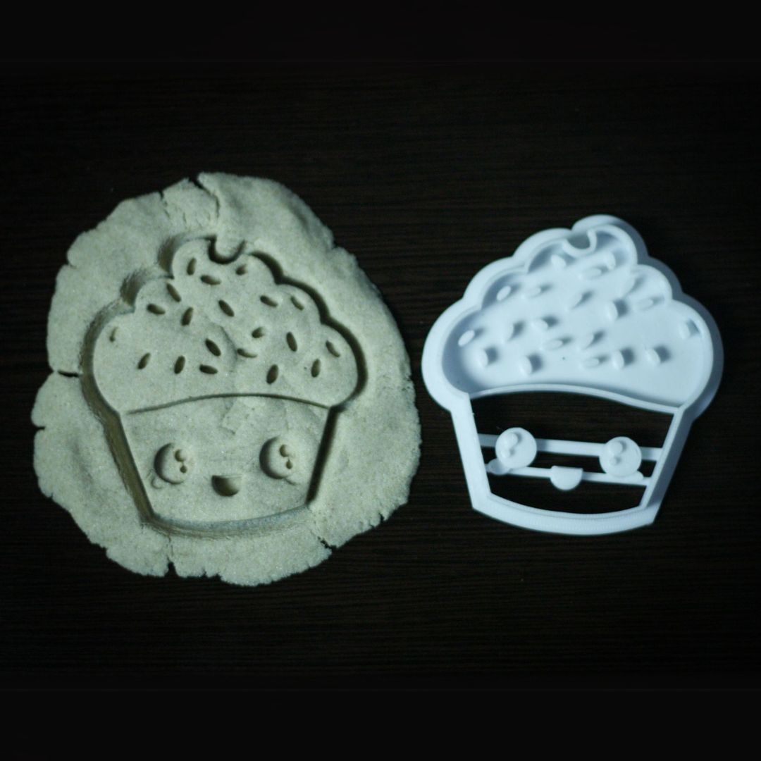 Kawaii muffin cookie cutter for cupcake party