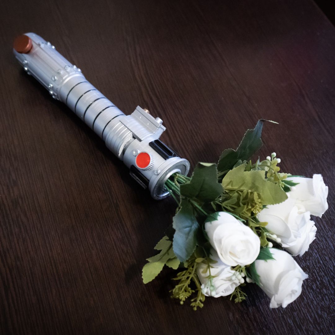 Mara-Jade-Star-Wars-Inspired-Bridal-Bouquet-Holder-Star-Wars-wedding-10