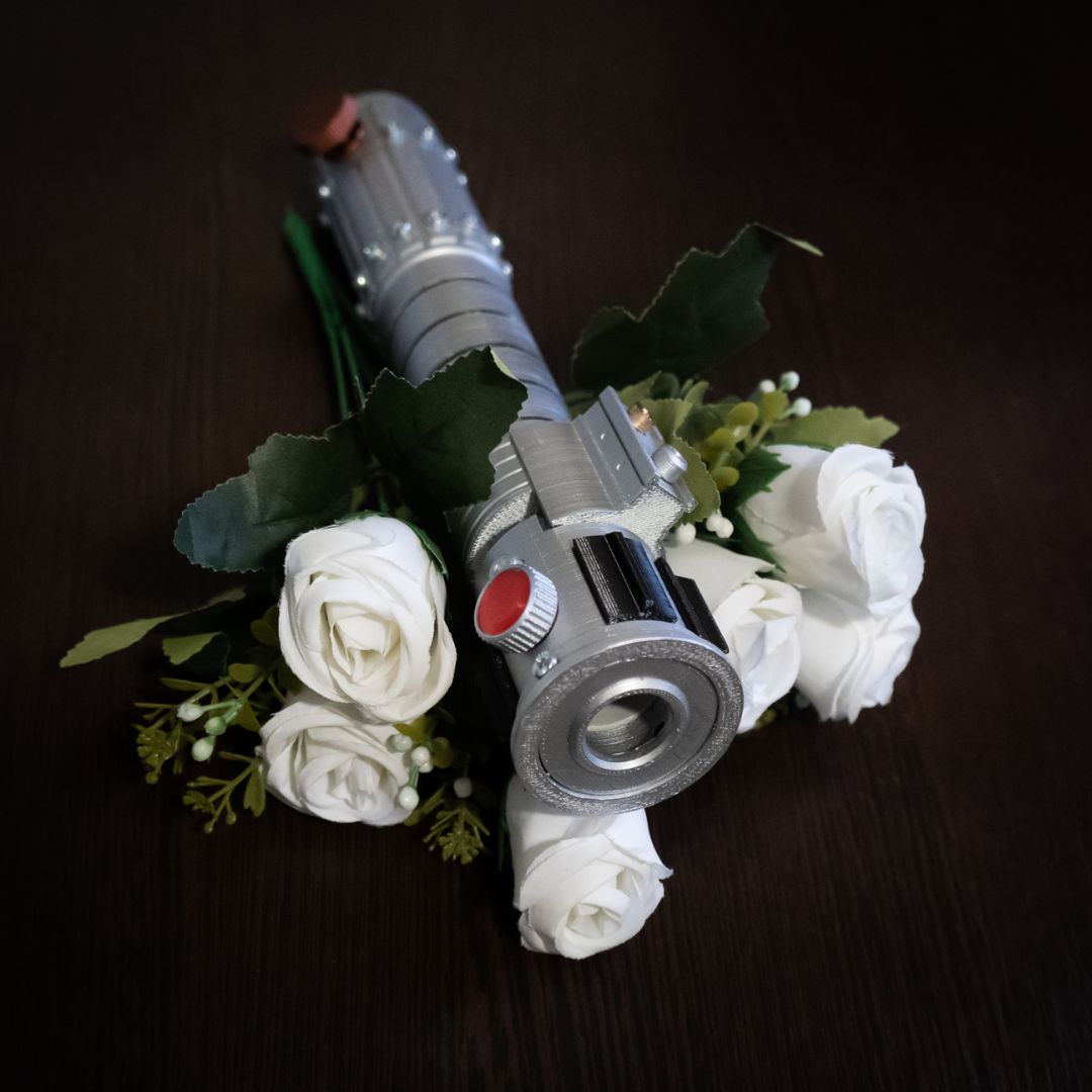 Mara-Jade-Star-Wars-Inspired-Bridal-Bouquet-Holder-Star-Wars-wedding11