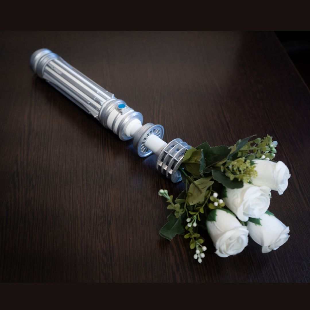 White Star Wars Bridal Bouquet Holder | Wedding Bouquet Lightsaber Holder | Leia Lightsaber Bouquet Holder | star wars wedding - 3DPrintProps