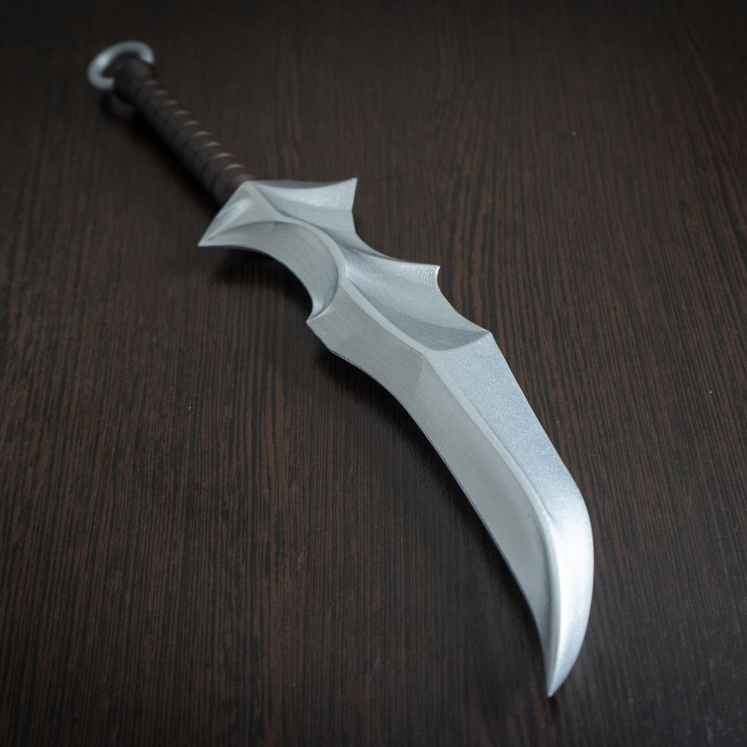 Vampire Blade cosplay prop replica inspired by Overlord series, 14.8-inch hand-painted plastic dagger with detailed design