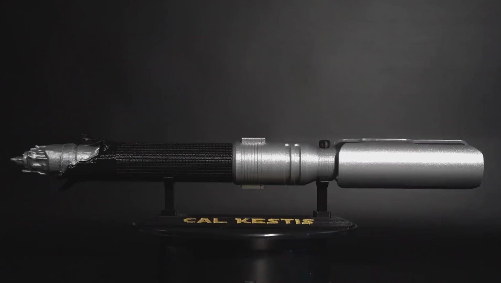 Cal-Kestis-Lightsaber-
