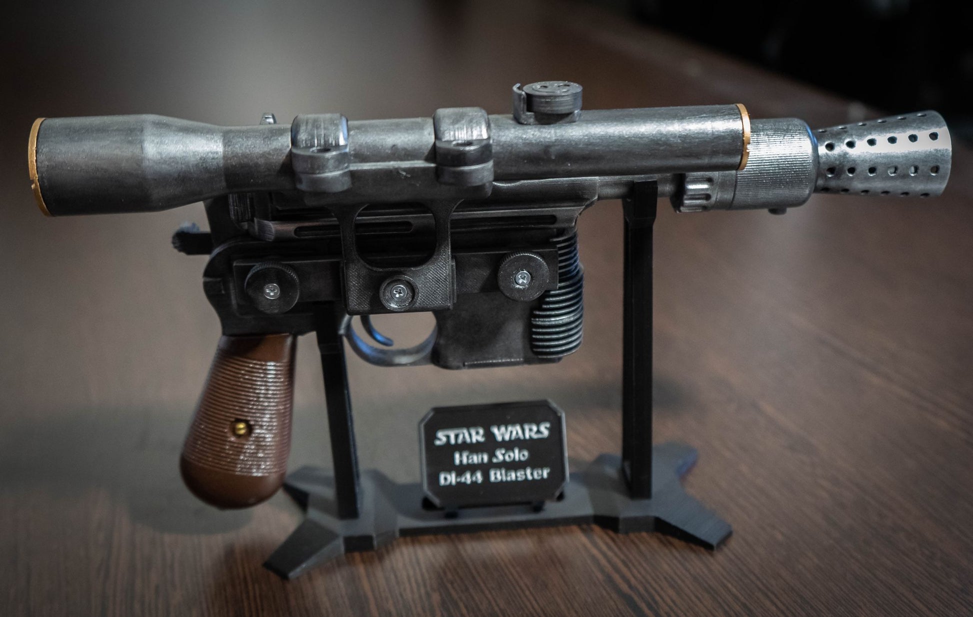 Han Solo Blaster DL-44