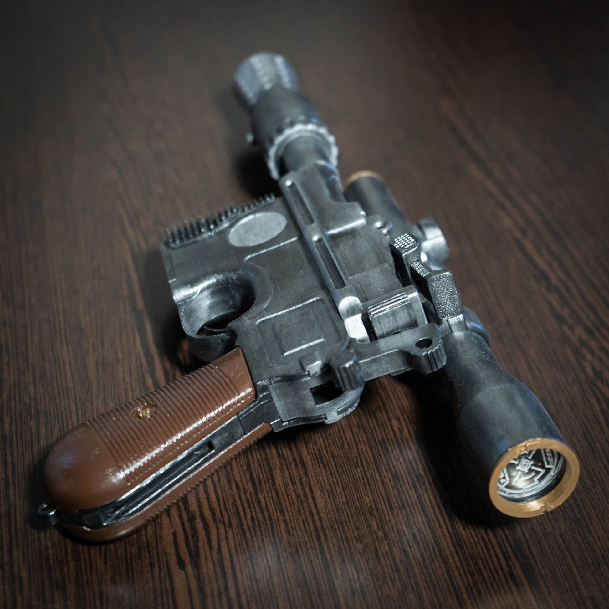 Han Solo Blaster DL-44