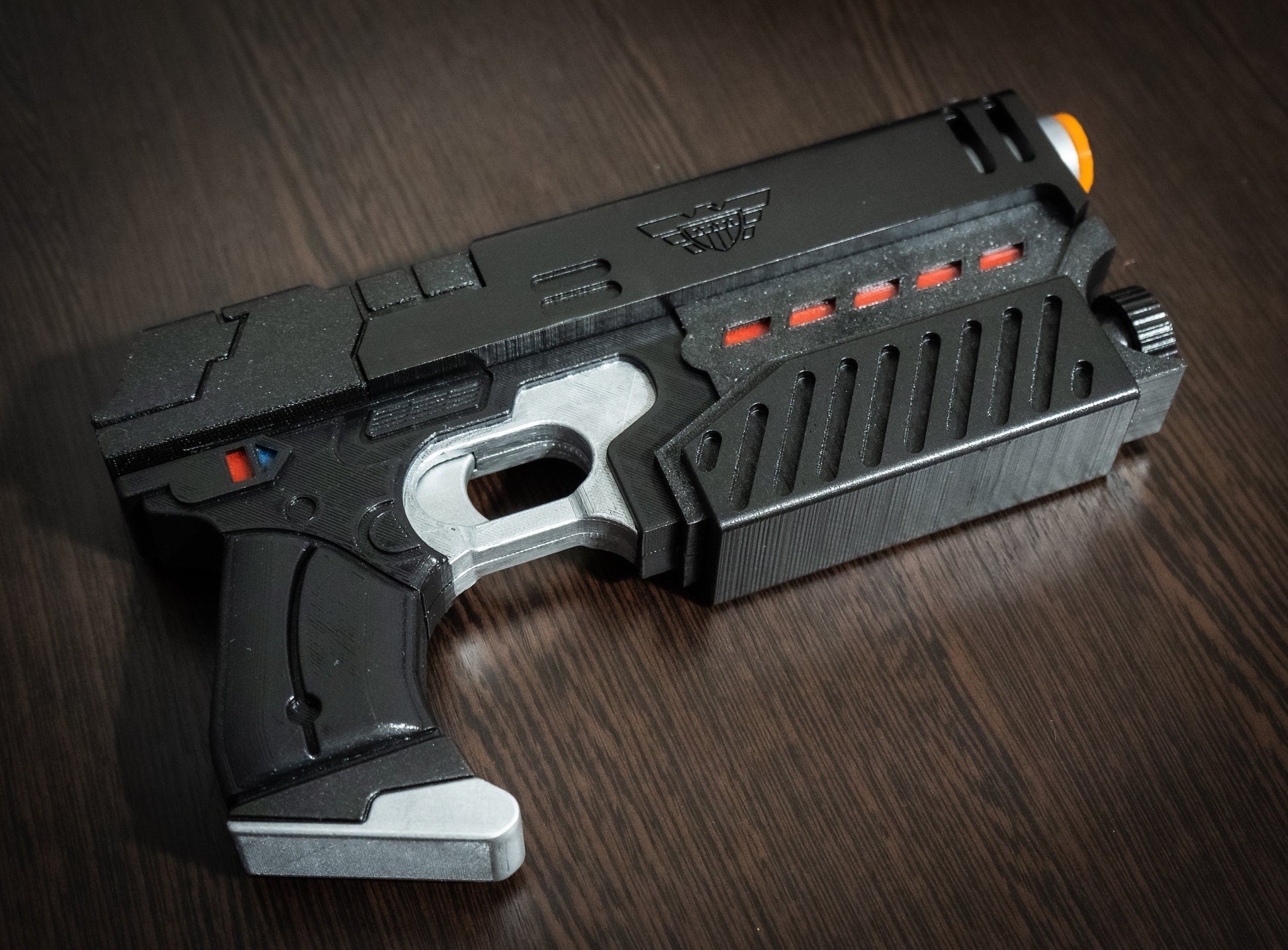 Judge Dredd Lawgiver cosplay prop gun - 3DPrintProps