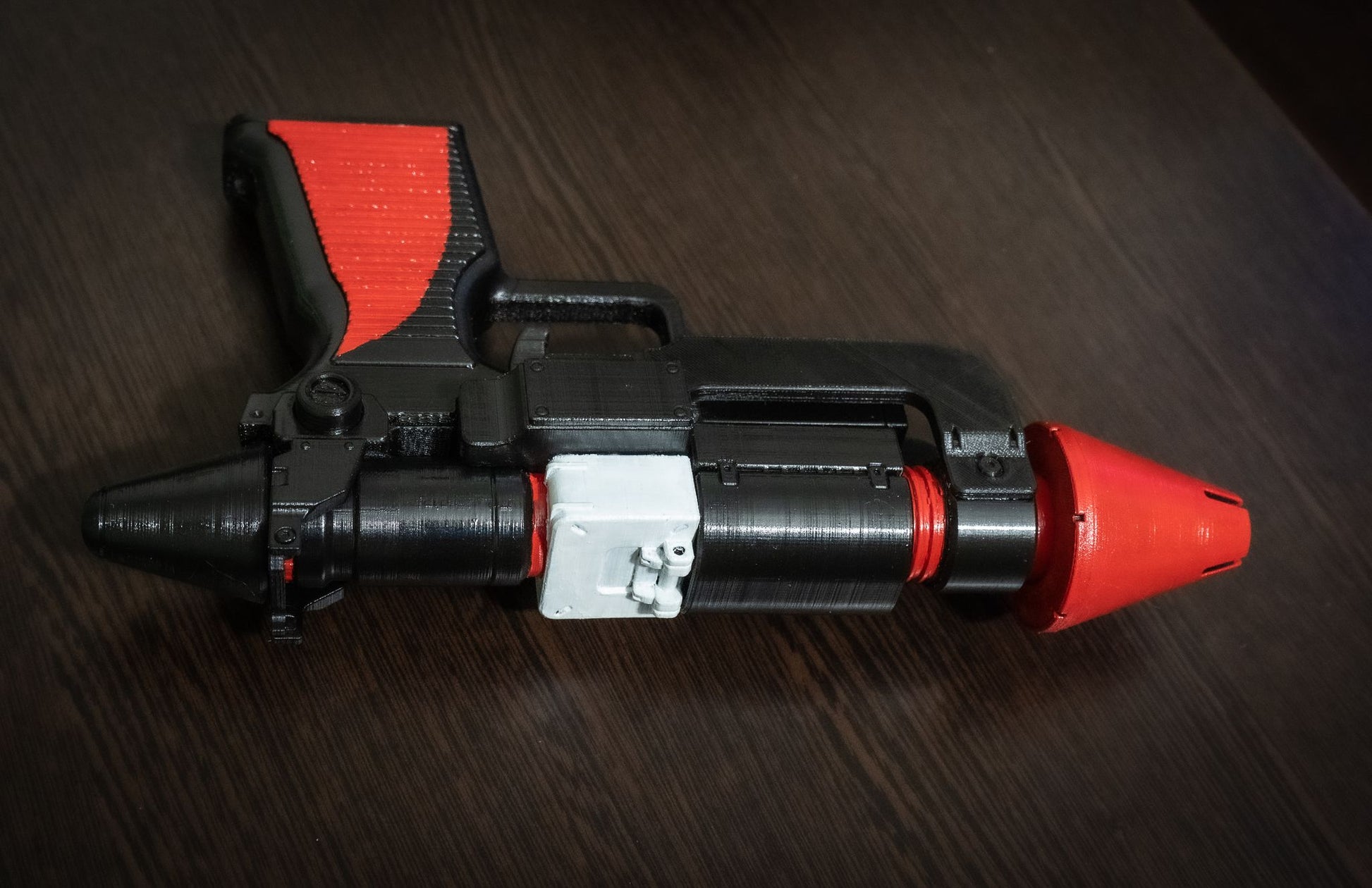 Major Baron Elrik Vonreg Blaster | RK-3 blaster pistol | Star Wars Props - 3DPrintProps