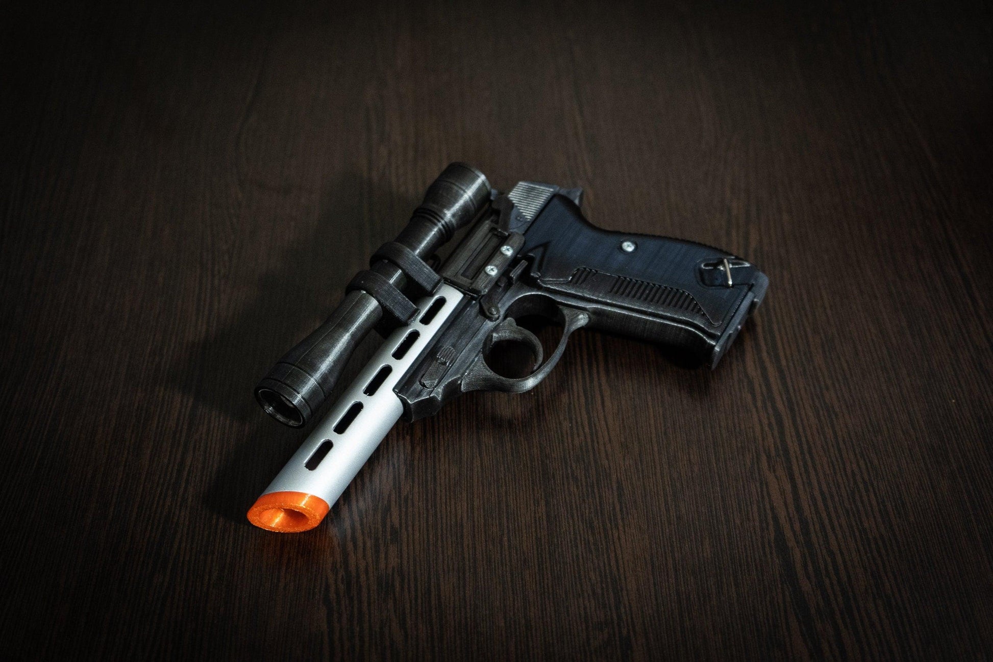 Moff Gideon Blaster pistol | Star Wars Replica | Star Wars Props | Star Wars Cosplay - 3DPrintProps