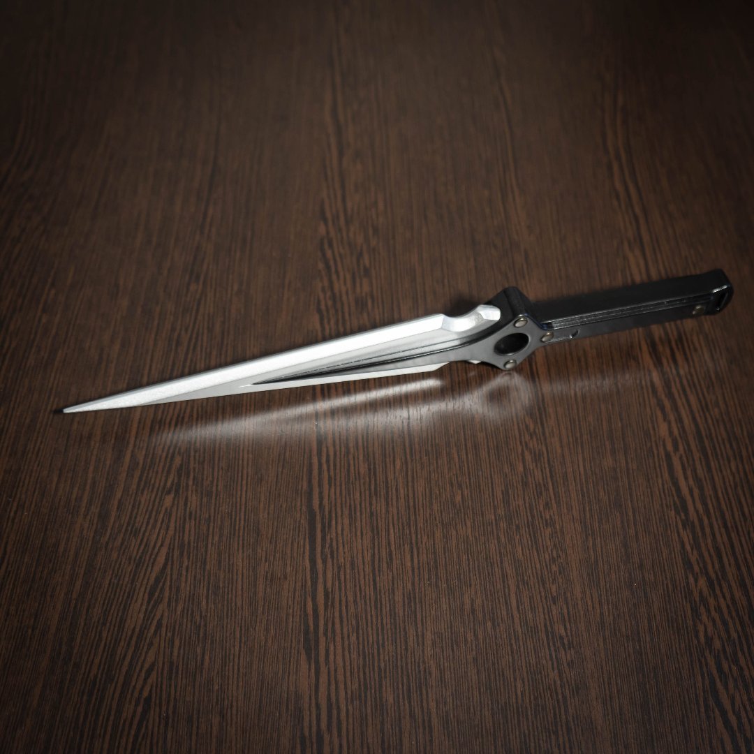 Persona 5 Joker's Dagger cosplay
