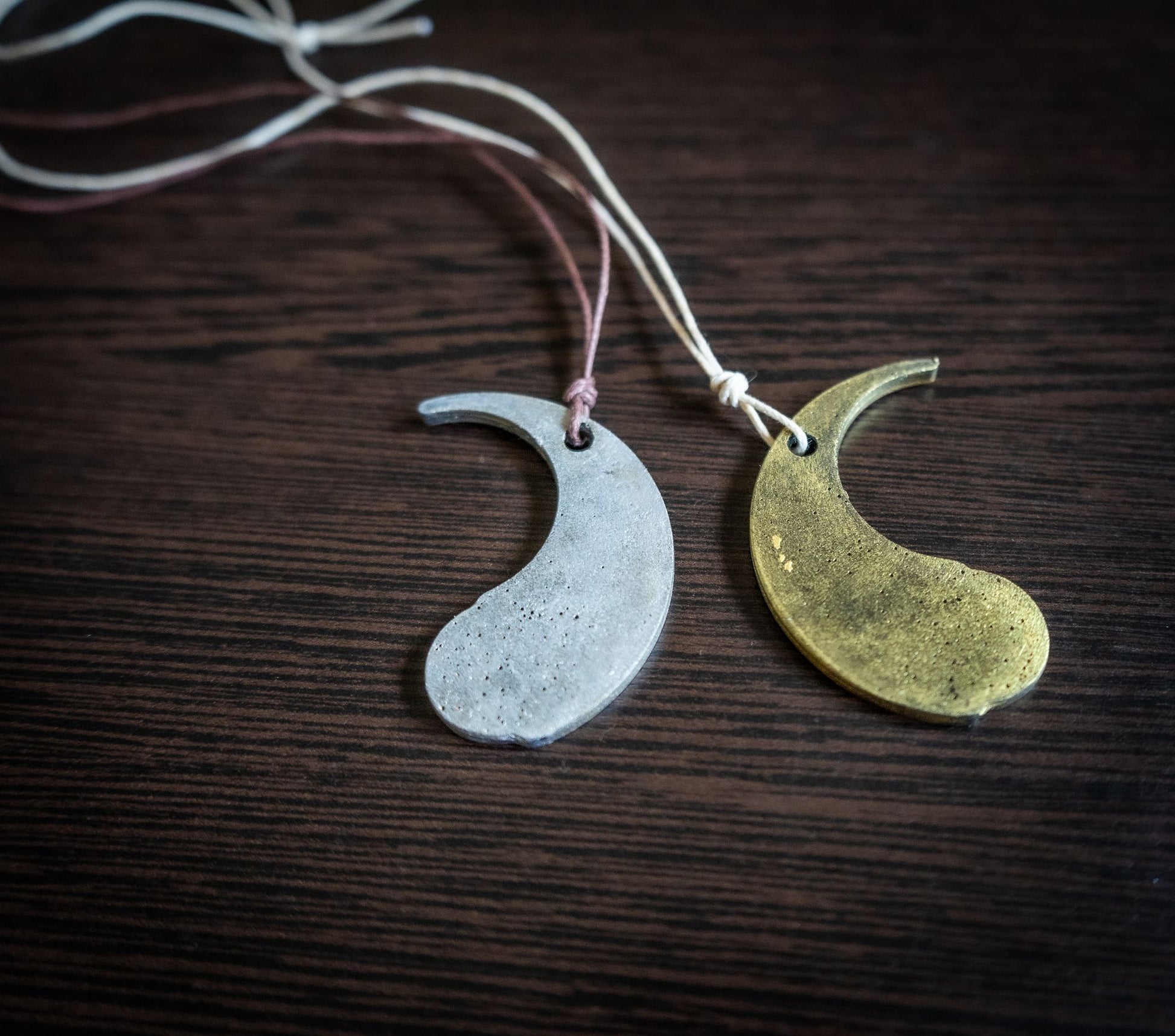 Rose Tico and Paige Tico Otomok medallion |  Star Wars Cosplay - 3DPrintProps