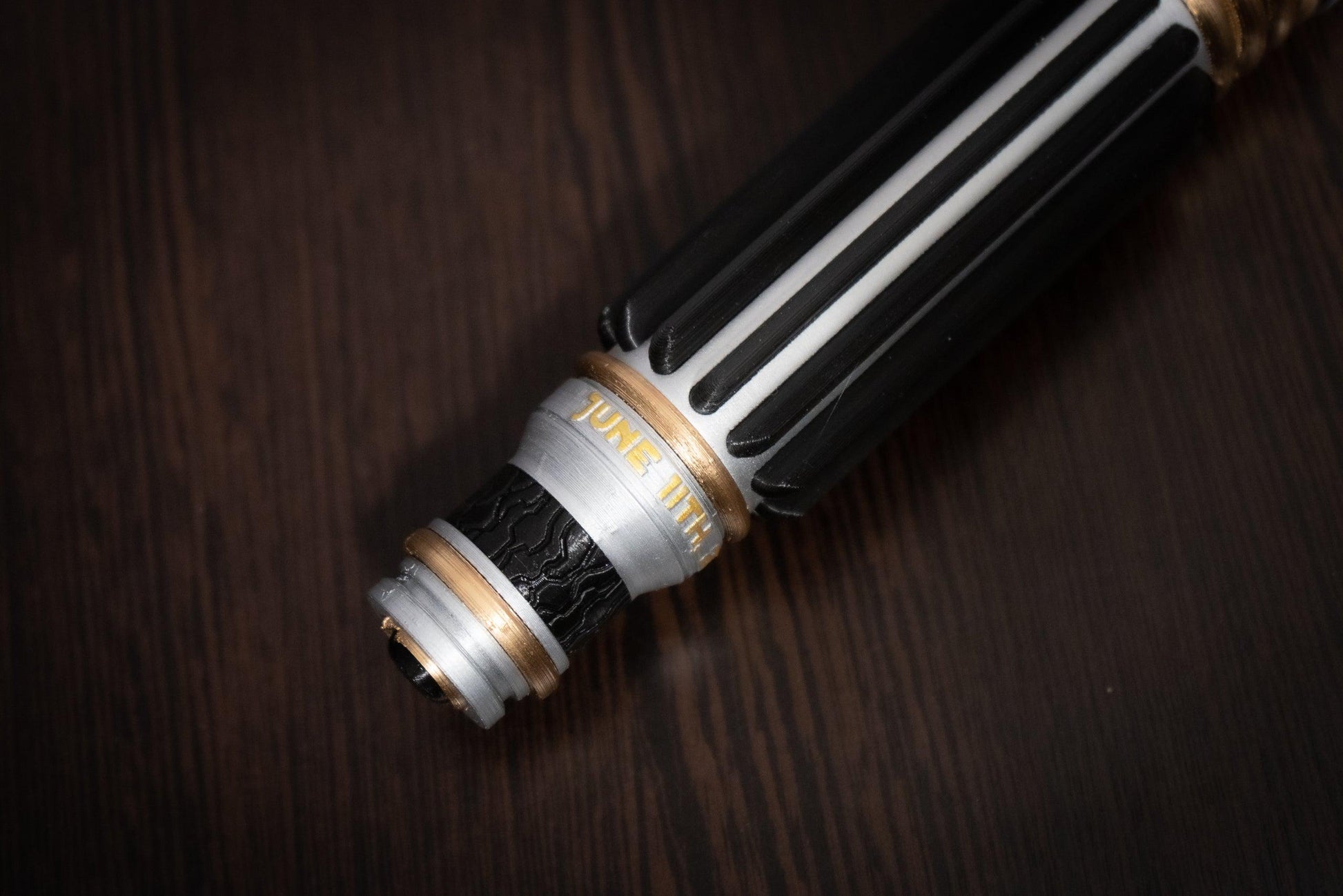 Star Wars Inspired Bridal Bouquet Holder | Wedding Bouquet Mace Windu Lightsaber Holder | star wars wedding - 3DPrintProps
