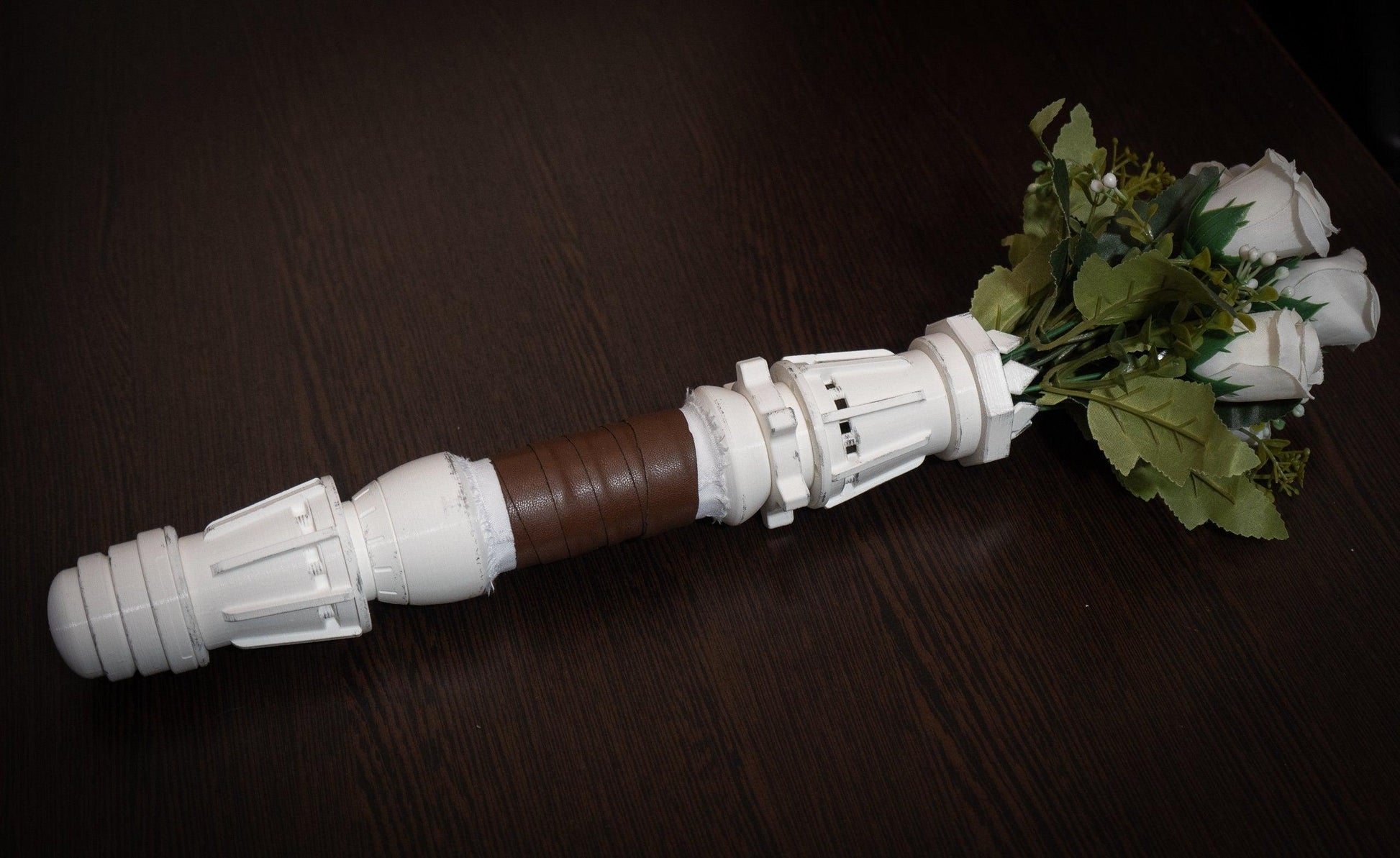 Star Wars Wedding white Rey Lightsaber Bouquet Holder  | star wars wedding - 3DPrintProps