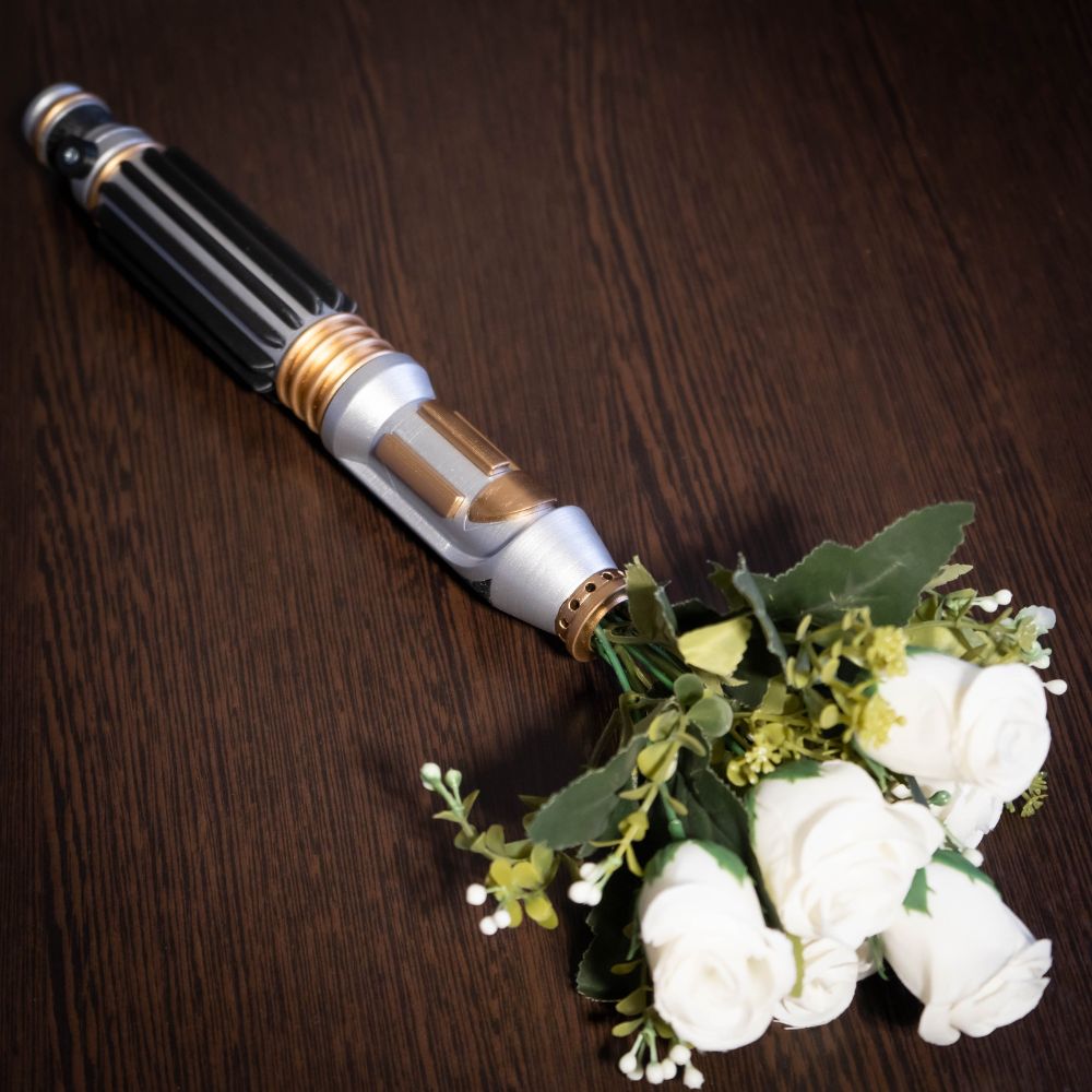 Star Wars Wedding Bridal Bouquet Holder | Mace Windu Lightsaber Keepsake