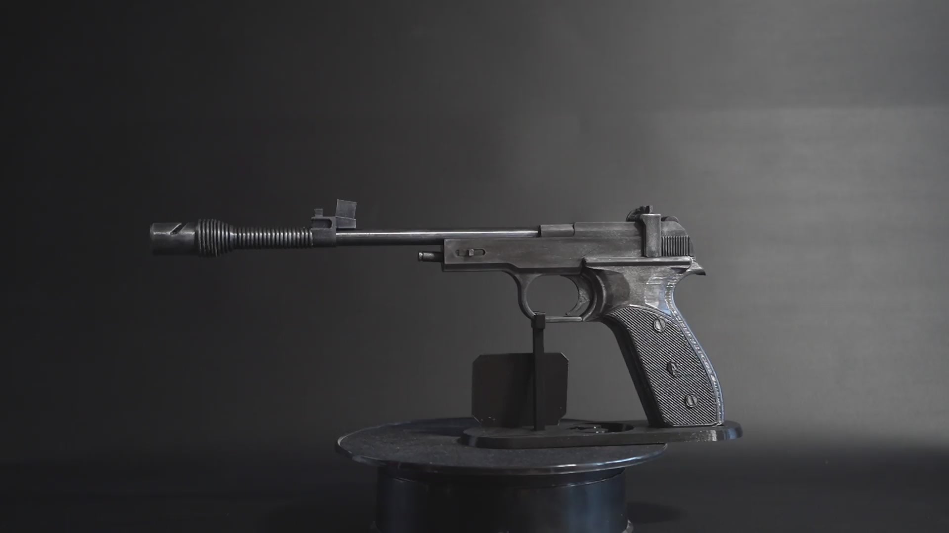 Princess Leia blaster replica