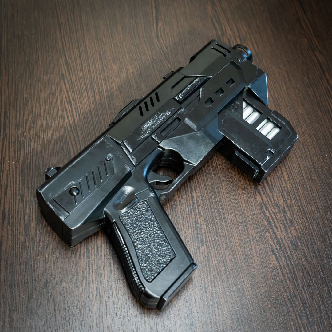 Judge Dredd cosplay gun prop