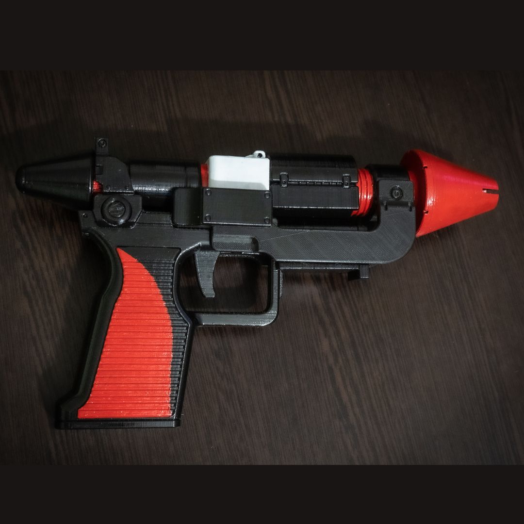 Major Baron Elrik Vonreg Blaster | RK-3 blaster pistol