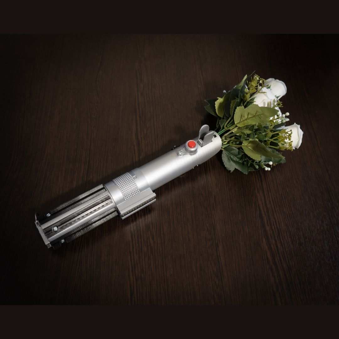 Star-Wars-Inspired-Bridal-Bouquet-Holder-Wedding-Bouquet-Lightsaber-Holder-Lightsaber-Bouquet-Holder-star-wars-wedding-Luke-Skywalker-6