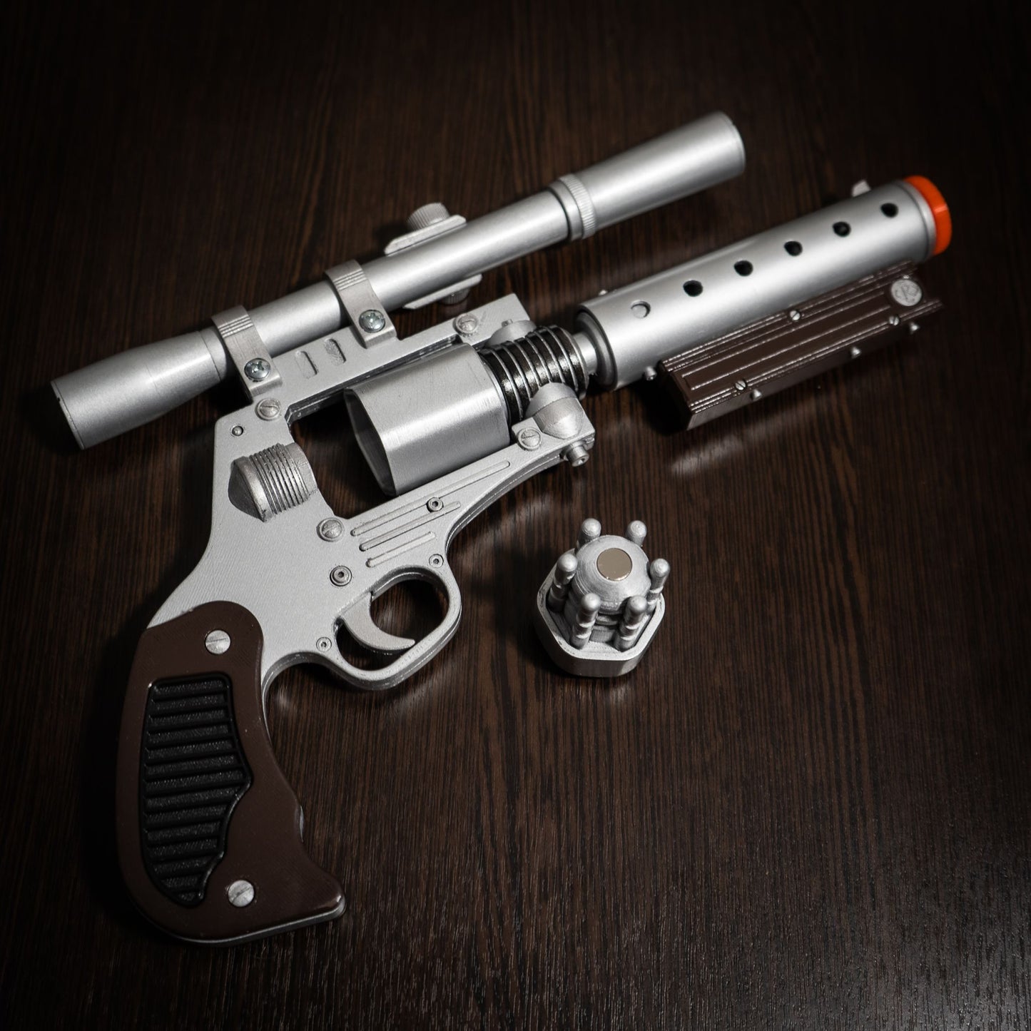 Tobias Beckett Blaster DG-29