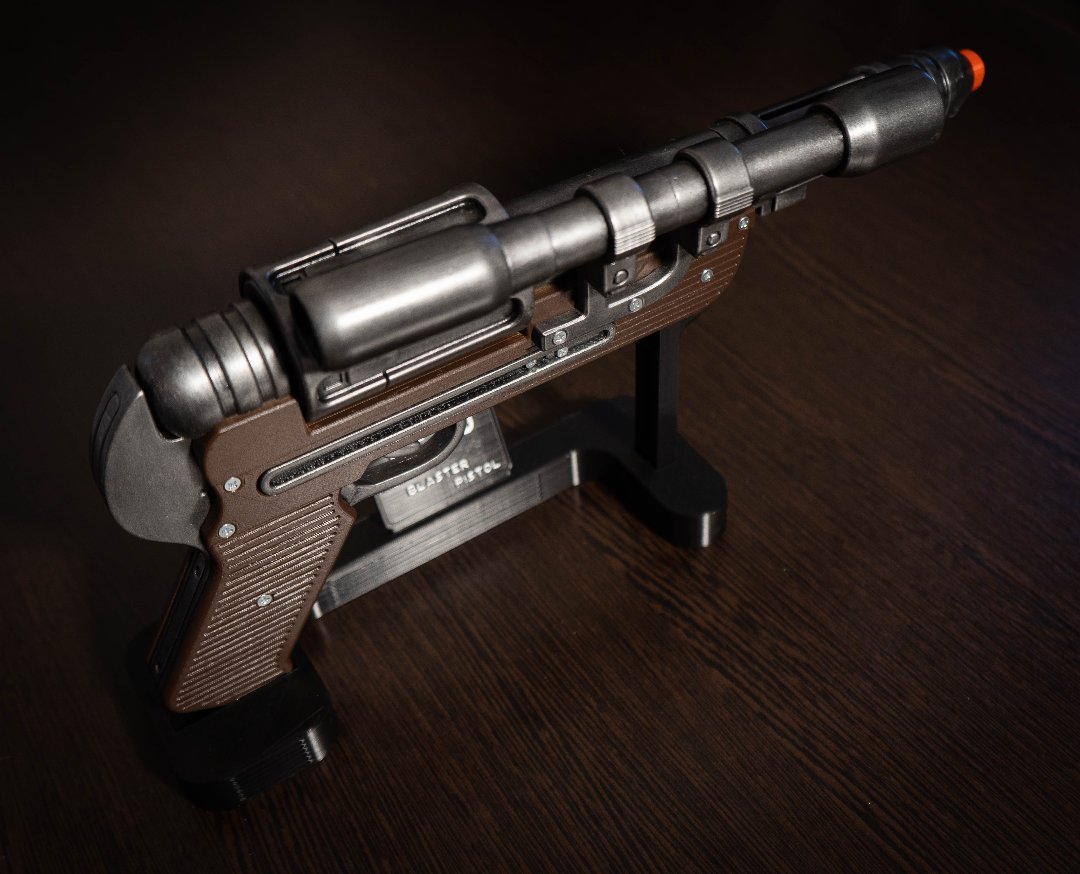 DT-29HeavyBlasterPistol-