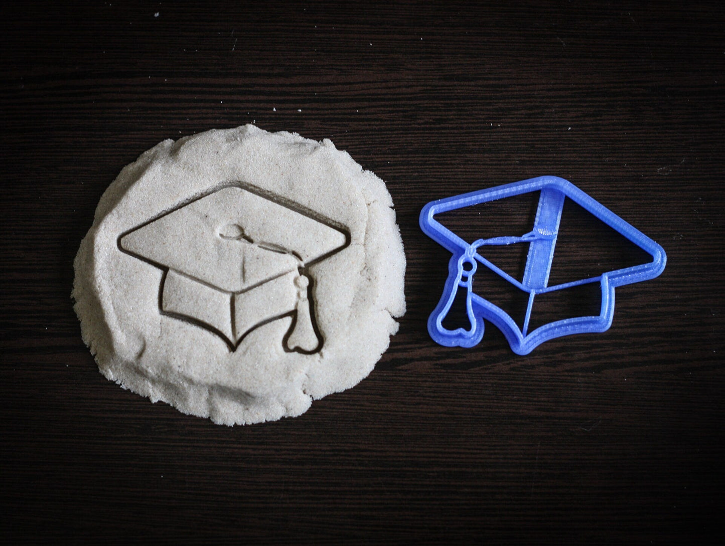 Graduation Cap Cookie Cutter - 3DPrintProps