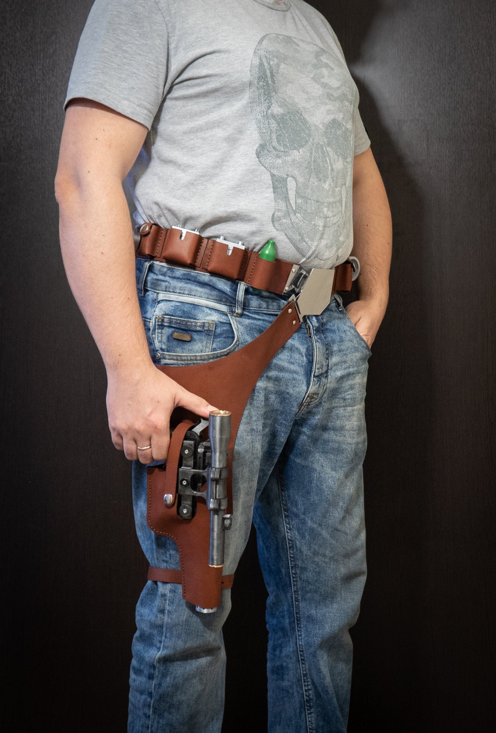Han Solo Blaster, Leather Belt with Holster, Power Cells, Gas Cartridge, Droid Caller | Star Wars Cosplay - 3DPrintProps