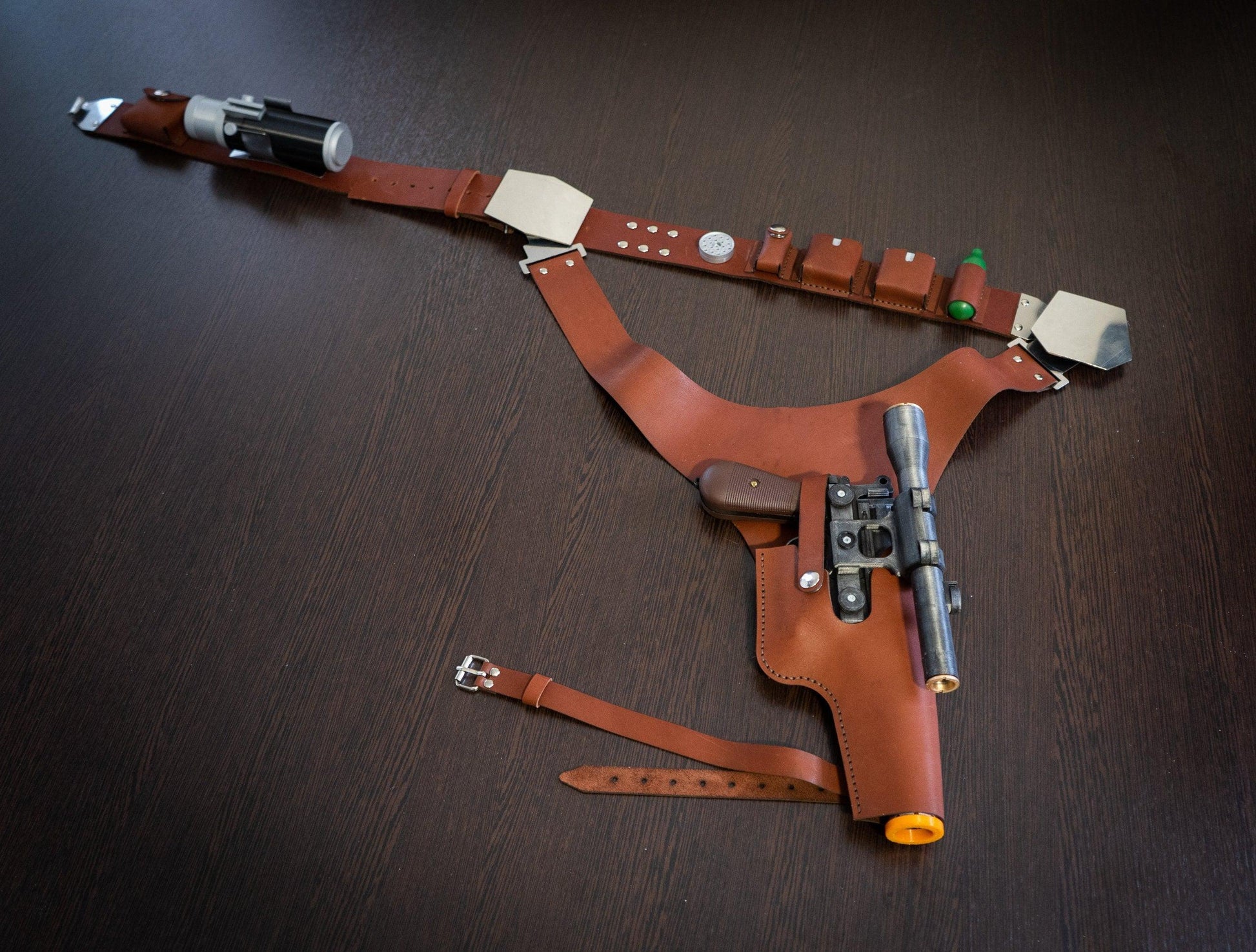 Han Solo Blaster, Leather Belt with Holster, Power Cells, Gas Cartridge, Droid Caller | Star Wars Cosplay - 3DPrintProps