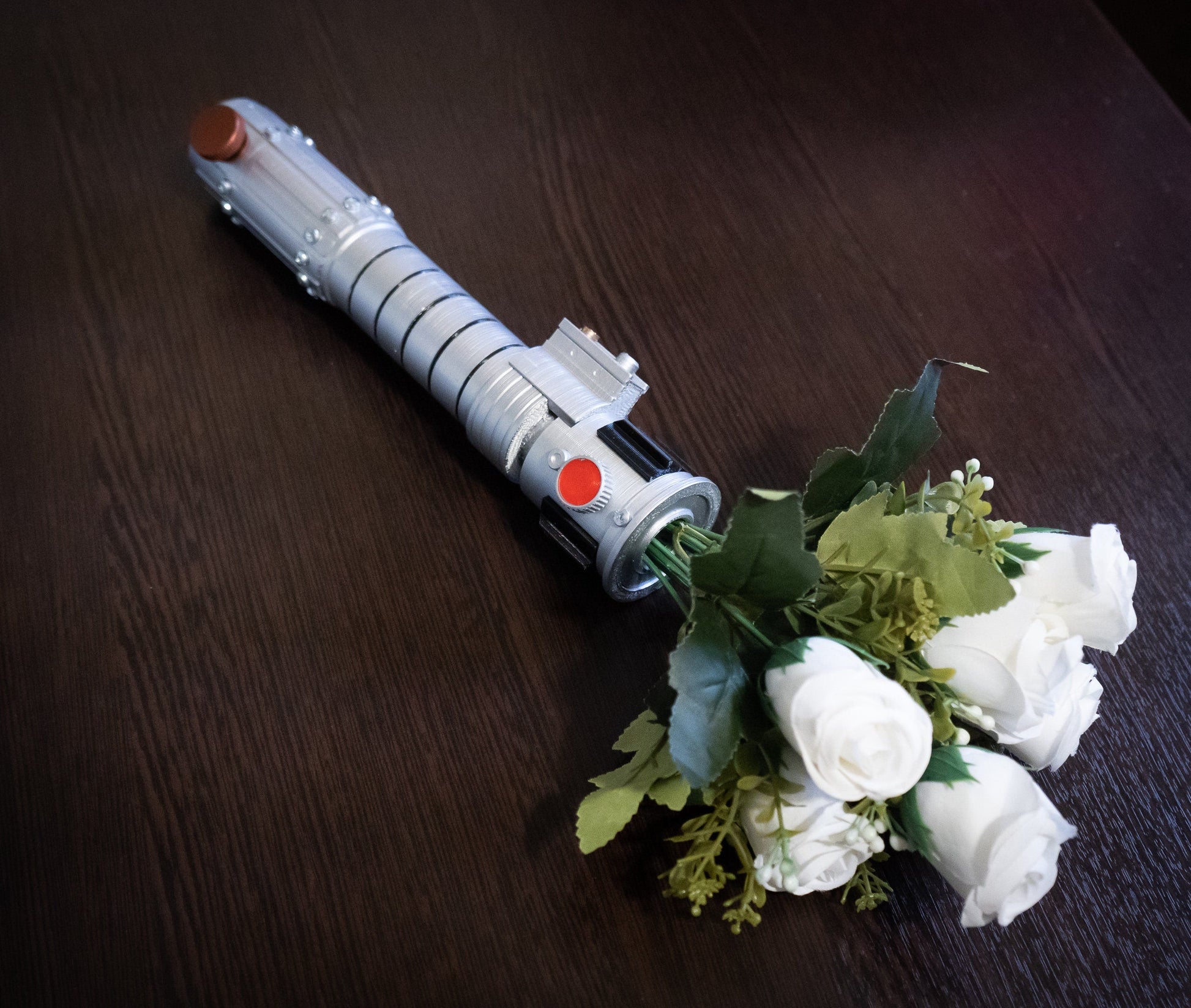 Mara Jade Star Wars Inspired Bridal Bouquet Holder | Star Wars wedding - 3DPrintProps