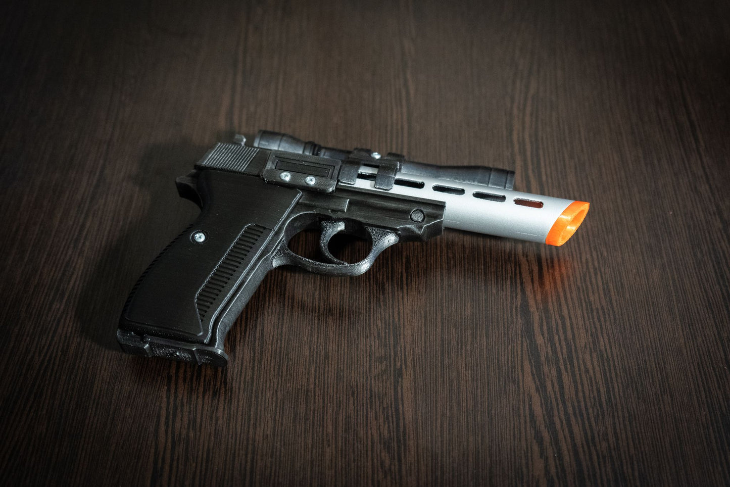 Moff Gideon Blaster pistol | Star Wars Replica | Star Wars Props | Star Wars Cosplay - 3DPrintProps