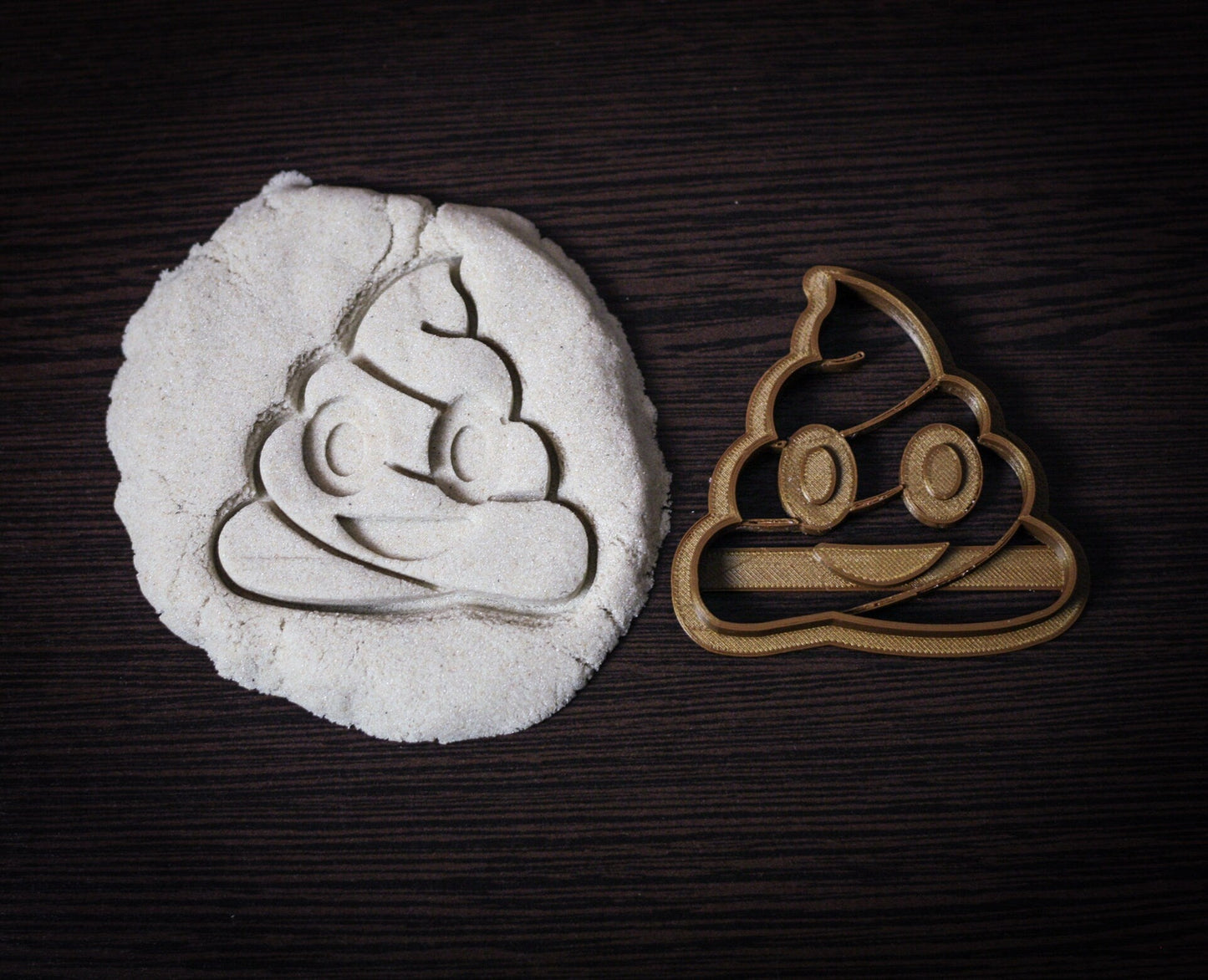 Poop Emoji Cookie Cutter | biscuit cutters | party cookie cutter - 3DPrintProps